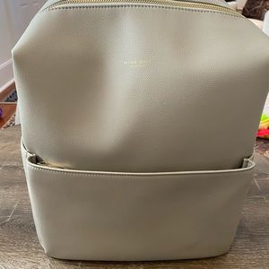 Mina Baie Full Stevie